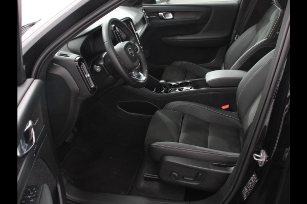 Volvo XC40 1.5 T5 Plug-in hybrid Ultimate Dark Volvo XC40 1.5 T5 Recharge Ultimate Dark MY 2023 PHEV | Electrisch Glazen Panorama dak | Navigatie | Dab | Led | Adaptive Cruise Control | Camera | Parkeer sensoren