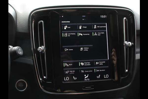 Volvo XC40 1.5 T5 Plug-in hybrid Ultimate Dark Volvo XC40 1.5 T5 Recharge Ultimate Dark MY 2023 PHEV | Electrisch Glazen Panorama dak | Navigatie | Dab | Led | Adaptive Cruise Control | Camera | Parkeer sensoren