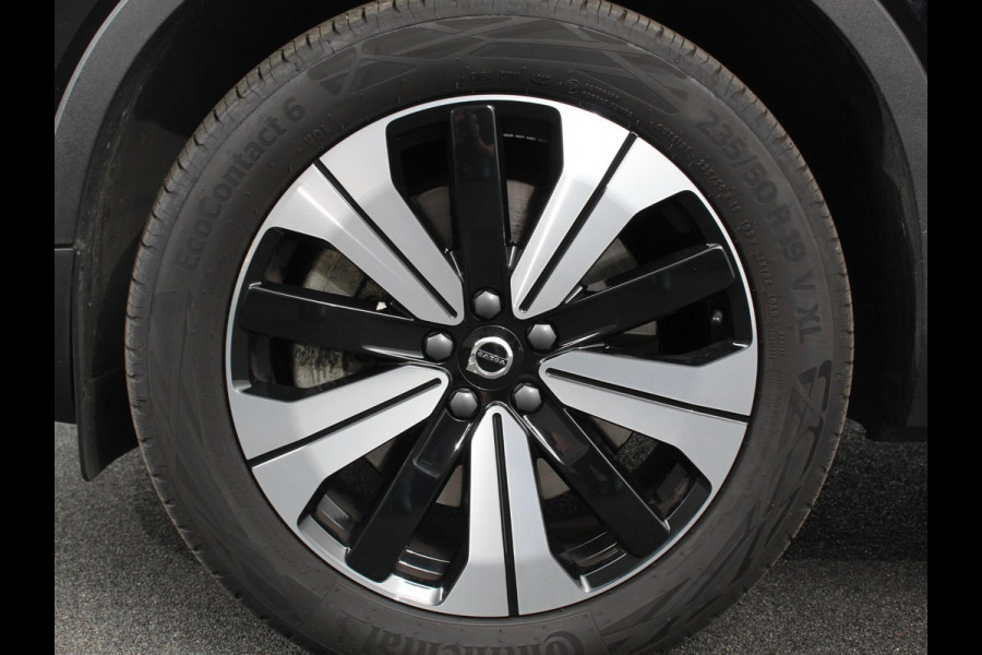 Volvo XC40 1.5 T5 Plug-in hybrid Ultimate Dark Volvo XC40 1.5 T5 Recharge Ultimate Dark MY 2023 PHEV | Electrisch Glazen Panorama dak | Navigatie | Dab | Led | Adaptive Cruise Control | Camera | Parkeer sensoren