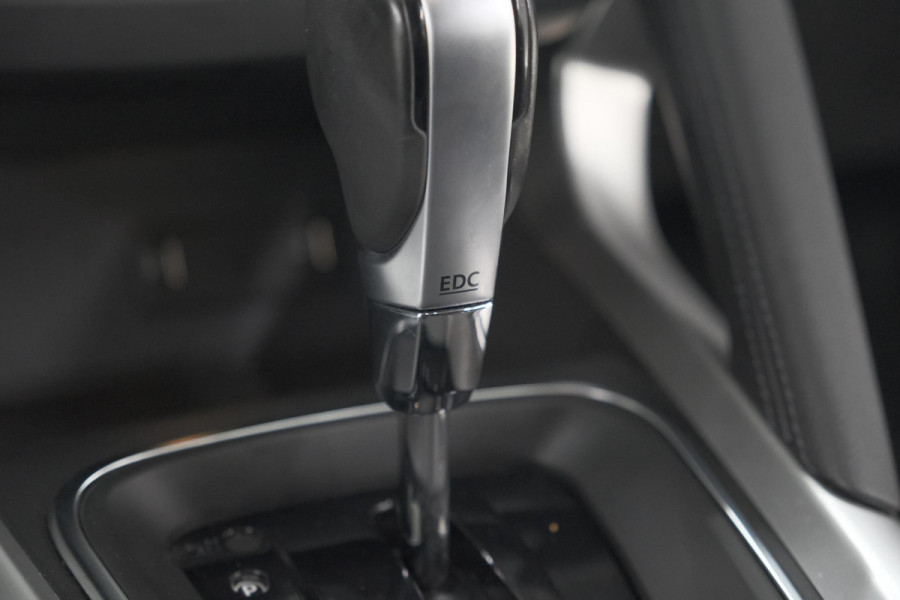 Renault Kadjar TCe 160 EDC Intens | Trekhaak | Camera | Dodehoekdetectie | Apple Carplay | Stoelverwarming
