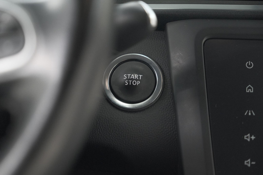 Renault Kadjar TCe 160 EDC Intens | Trekhaak | Camera | Dodehoekdetectie | Apple Carplay | Stoelverwarming