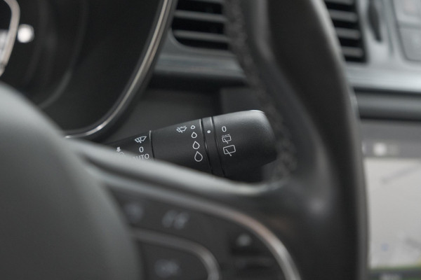 Renault Kadjar TCe 160 EDC Intens | Trekhaak | Camera | Dodehoekdetectie | Apple Carplay | Stoelverwarming