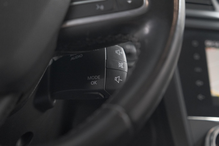 Renault Kadjar TCe 160 EDC Intens | Trekhaak | Camera | Dodehoekdetectie | Apple Carplay | Stoelverwarming