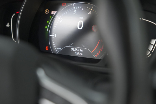 Renault Kadjar TCe 160 EDC Intens | Trekhaak | Camera | Dodehoekdetectie | Apple Carplay | Stoelverwarming