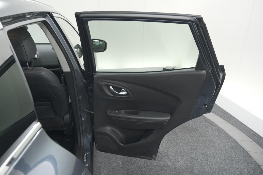 Renault Kadjar TCe 160 EDC Intens | Trekhaak | Camera | Dodehoekdetectie | Apple Carplay | Stoelverwarming
