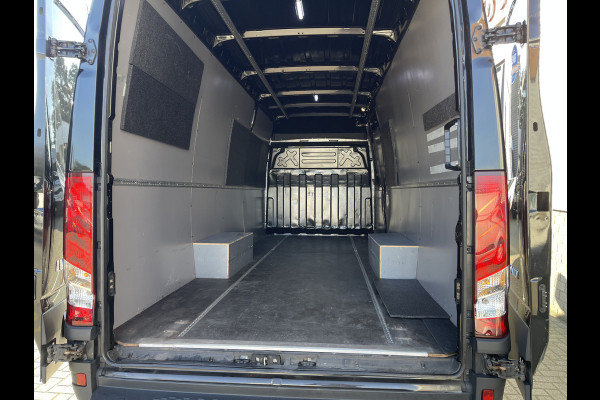 Iveco Daily 35S21H 3.0L Himatic automaat 410 L4H2 / vaste prijs rijklaar € 32.950 ex btw / lease vanaf € 538 / euro 6 diesel / bpm vrij / airco / cruise / camera / laadruimte 475 cm lang !