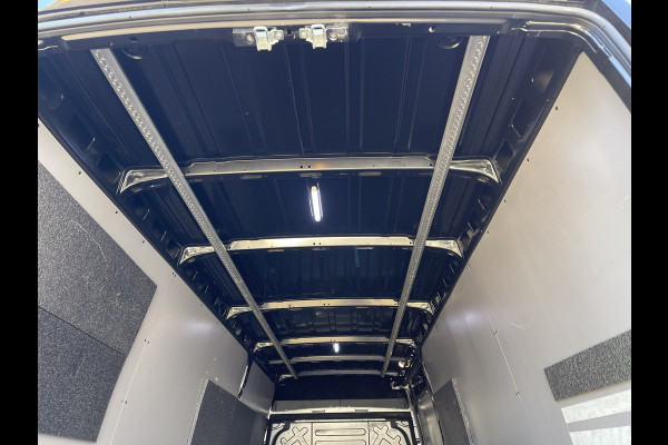 Iveco Daily 35S21H 3.0L Himatic automaat 410 L4H2 / vaste prijs rijklaar € 32.950 ex btw / lease vanaf € 538 / euro 6 diesel / bpm vrij / airco / cruise / camera / laadruimte 475 cm lang !