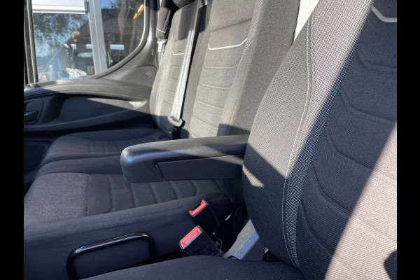 Iveco Daily 35S21H 3.0L Himatic automaat 410 L4H2 / vaste prijs rijklaar € 32.950 ex btw / lease vanaf € 538 / euro 6 diesel / bpm vrij / airco / cruise / camera / laadruimte 475 cm lang !