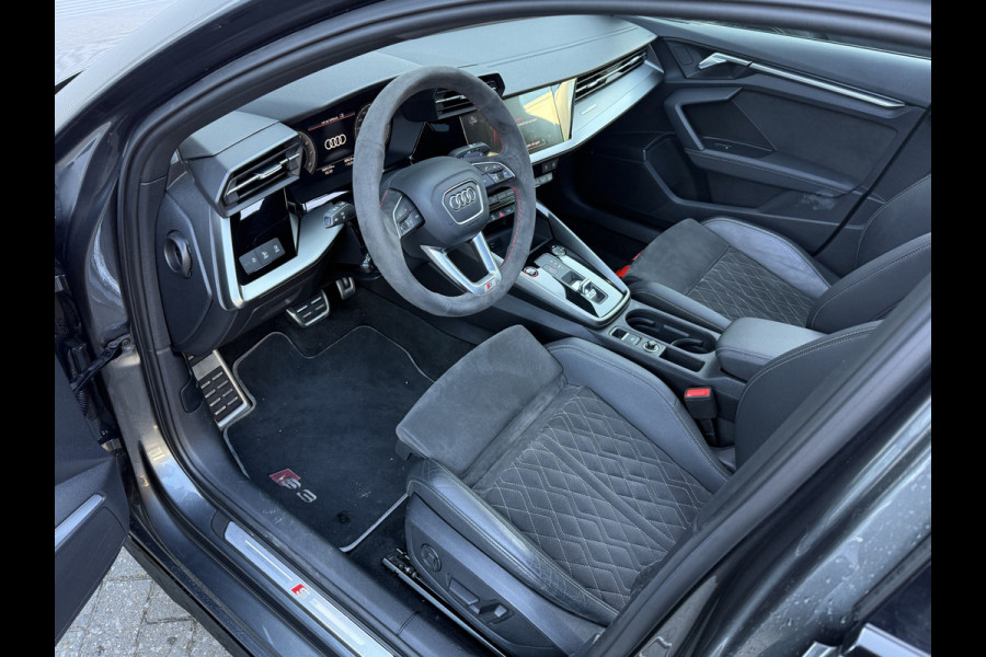 Audi S3 Limousine 2.0 TFSI S3 quattro | Panoramadak | B&O | Park Assist | Camera