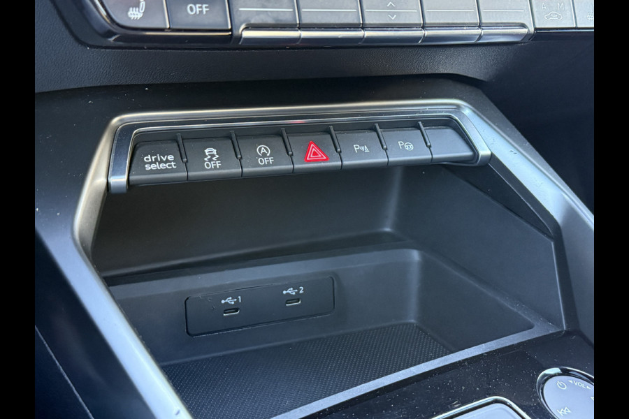 Audi S3 Limousine 2.0 TFSI S3 quattro | Panoramadak | B&O | Park Assist | Camera