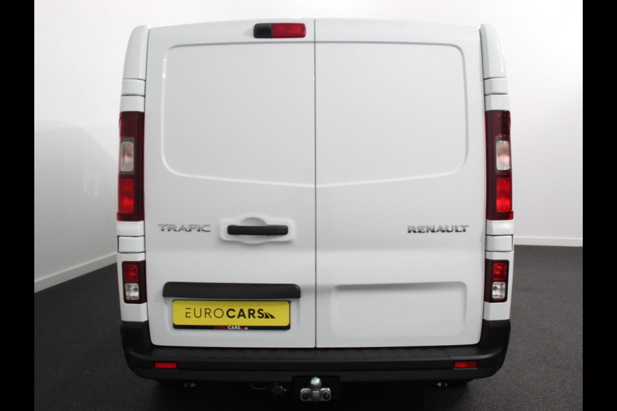 Renault Trafic 2.0 Blue dCi 130 T30 L2H1 Advance Navigatie Airco Lichtmetalen velgen Betimmering  Trekhaak Parkeer sensoren  Dab