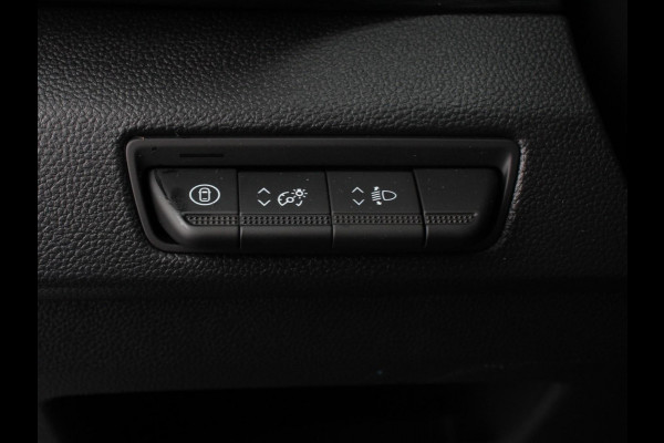 Renault Trafic 2.0 Blue dCi 130 T30 L2H1 Advance Navigatie Airco Lichtmetalen velgen Betimmering  Trekhaak Parkeer sensoren  Dab