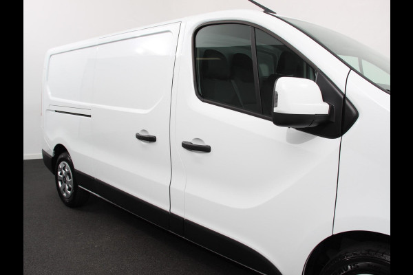 Renault Trafic 2.0 Blue dCi 130 T30 L2H1 Advance Navigatie Airco Lichtmetalen velgen Betimmering  Trekhaak Parkeer sensoren  Dab