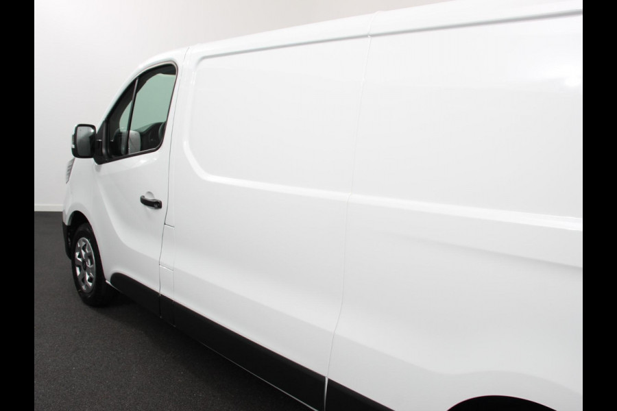 Renault Trafic 2.0 Blue dCi 130 T30 L2H1 Advance Navigatie Airco Lichtmetalen velgen Betimmering  Trekhaak Parkeer sensoren  Dab