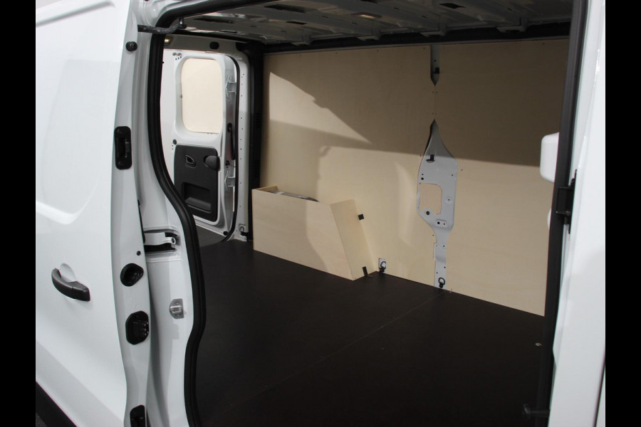 Renault Trafic 2.0 Blue dCi 130 T30 L2H1 Advance Navigatie Airco Lichtmetalen velgen Betimmering  Trekhaak Parkeer sensoren  Dab