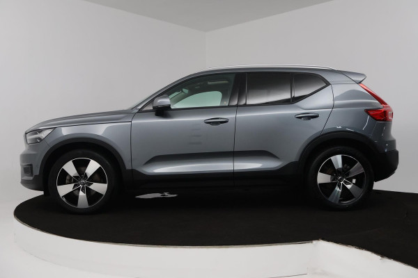Volvo XC40 2.0 T5 AWD Intro Edition (PANORAMADAK, TREKHAAK, H&K AUDIO, CAMERA, STOEL/STUUR VERWARMING, DIGITALE COCKPIT, CARPLAY)