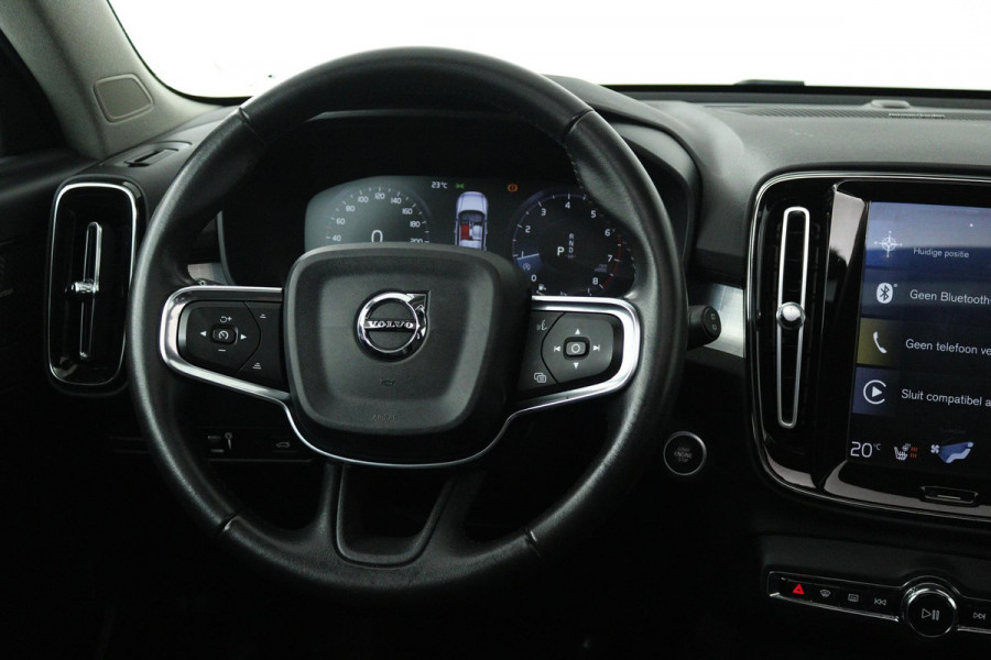 Volvo XC40 2.0 T5 AWD Intro Edition (PANORAMADAK, TREKHAAK, H&K AUDIO, CAMERA, STOEL/STUUR VERWARMING, DIGITALE COCKPIT, CARPLAY)