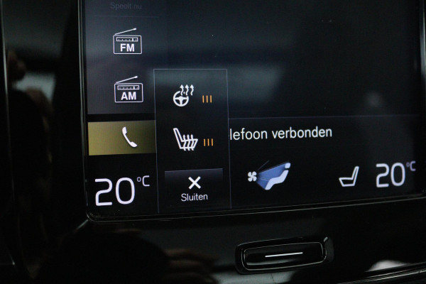 Volvo XC40 2.0 T5 AWD Intro Edition (PANORAMADAK, TREKHAAK, H&K AUDIO, CAMERA, STOEL/STUUR VERWARMING, DIGITALE COCKPIT, CARPLAY)