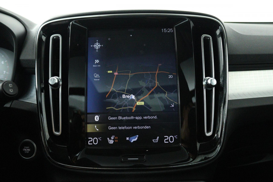 Volvo XC40 2.0 T5 AWD Intro Edition (PANORAMADAK, TREKHAAK, H&K AUDIO, CAMERA, STOEL/STUUR VERWARMING, DIGITALE COCKPIT, CARPLAY)