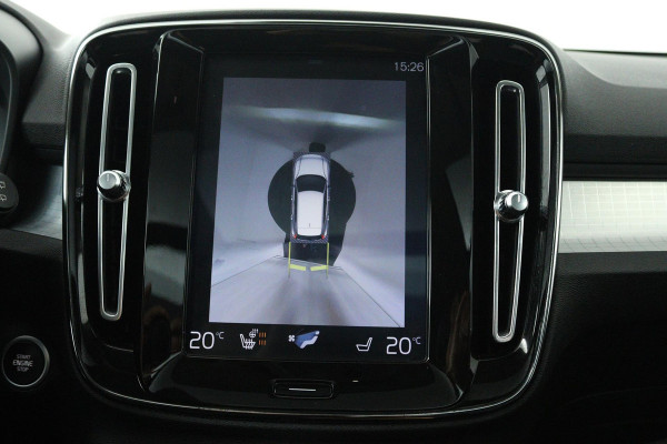 Volvo XC40 2.0 T5 AWD Intro Edition (PANORAMADAK, TREKHAAK, H&K AUDIO, CAMERA, STOEL/STUUR VERWARMING, DIGITALE COCKPIT, CARPLAY)