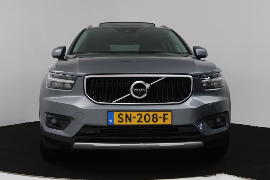Volvo XC40 2.0 T5 AWD Intro Edition (PANORAMADAK, TREKHAAK, H&K AUDIO, CAMERA, STOEL/STUUR VERWARMING, DIGITALE COCKPIT, CARPLAY)