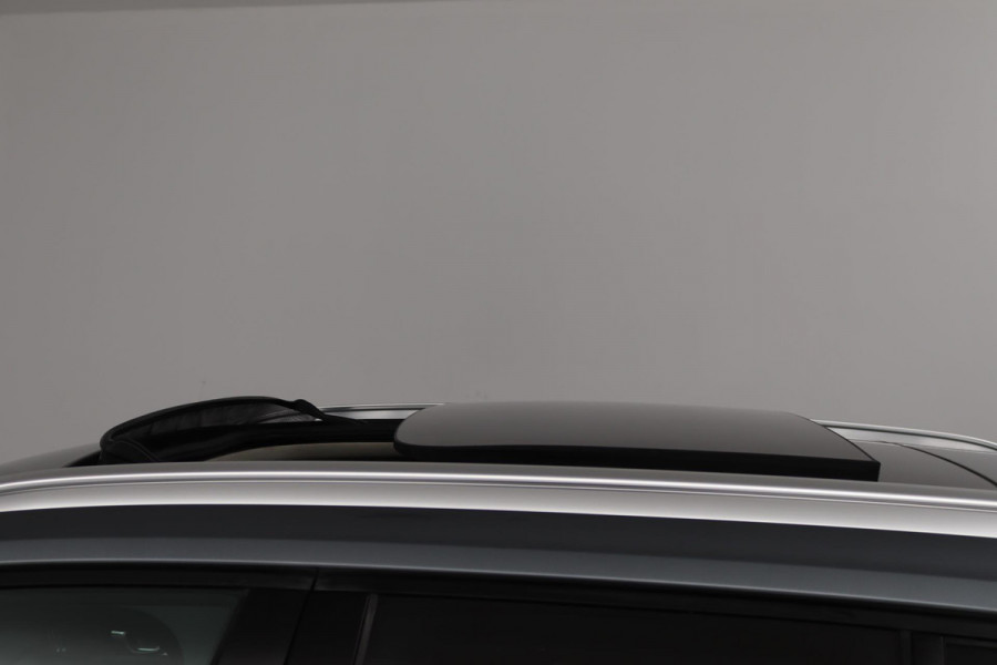 Volvo XC40 2.0 T5 AWD Intro Edition (PANORAMADAK, TREKHAAK, H&K AUDIO, CAMERA, STOEL/STUUR VERWARMING, DIGITALE COCKPIT, CARPLAY)