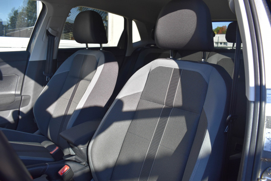 Volkswagen Polo 1.0 TSI Aut. | R-Line | 115PK | Virtual | Carplay | ACC | Camera | Stoelverwarming