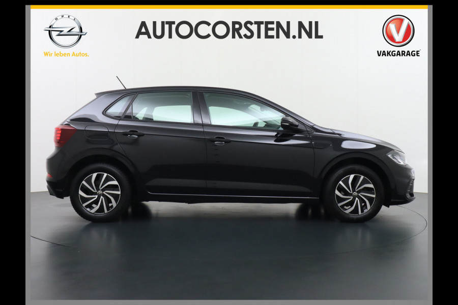 Volkswagen Polo 1.0T 96PK Adaptive Cruise Apple Carplay Android Digital-Cockpit-Pro App-Connect Dual-ECC PDC-a+v Stoel-Verwarmd Navi Life Busine Lane-Assist Isofix Voicecommand DAB Front assist ChroomPack. Lmv 2/3Deelbare a-Bank 1e Eigenaar Origineel Nederlandse Auto EURO6 € 25.430 nieuw!