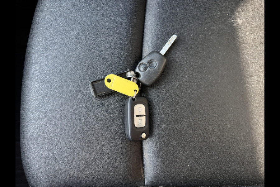 Renault Master T35 2.3 dCi 150 L3 Energy Aut. *AIRCO | CRUISE | CAMERA | PDC | COMFORT-SEATS | AIRPRESSURE-SEAT | RADIO-CD/MP3 *