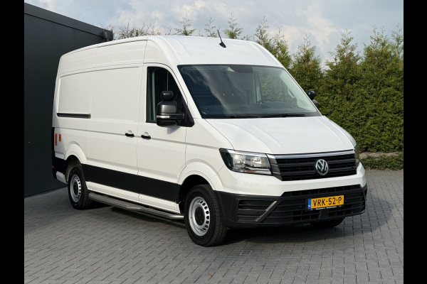 Volkswagen Crafter 35 2.0 TDI 141 PK / L3H3 / DHOLLANDIA HYDR. LAADKLEP / AUTOMAAT / AIRCO / CRUISE / CAMERA
