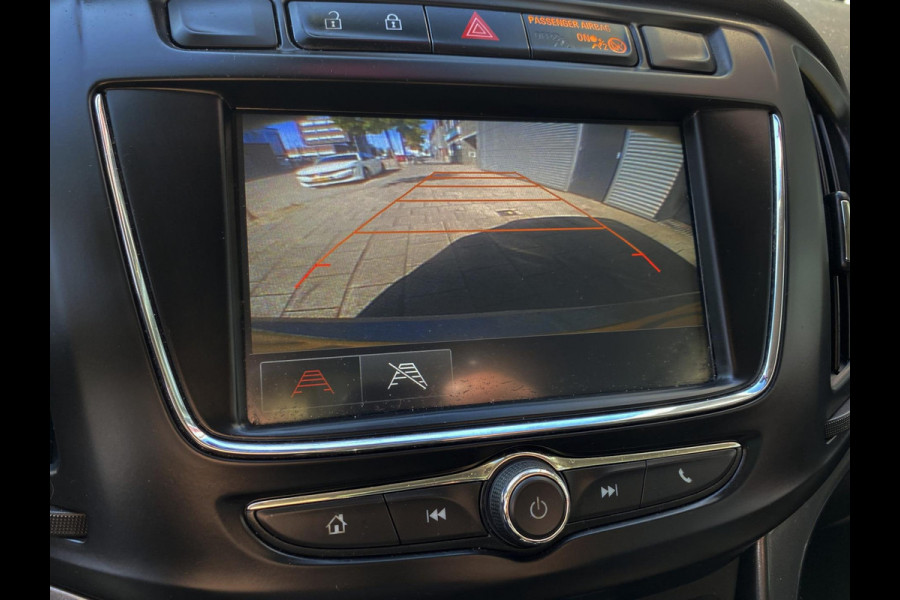 Opel Zafira 1.4 T Tourer Business Executive 7p. - Automaat I Navigatie I Airco I Sport velgen I PDC I Dealer onderhouden