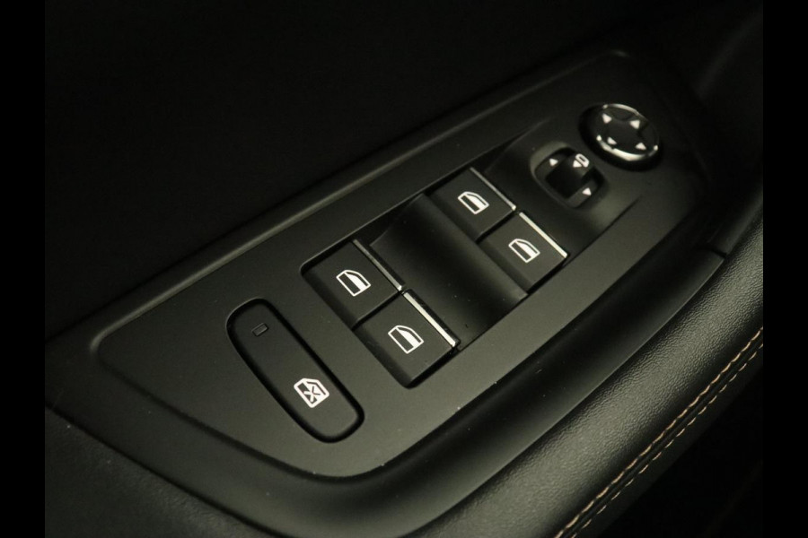 Peugeot 508 1.6 HYbrid GT | Trekhaak | Stoelverwarming | 360 Camera | Adaptive cruise | Carplay | Keyless | Leder/Alcantara | Navigatie | Full LED | PHEV | Plug In
