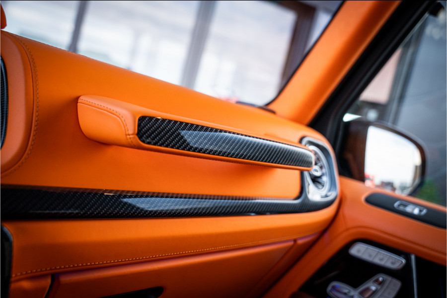 Mercedes-Benz G-Klasse G63 - Brabus 800 | 24 inch | Sterrenhemel | Panorama | Burmester | Carbon