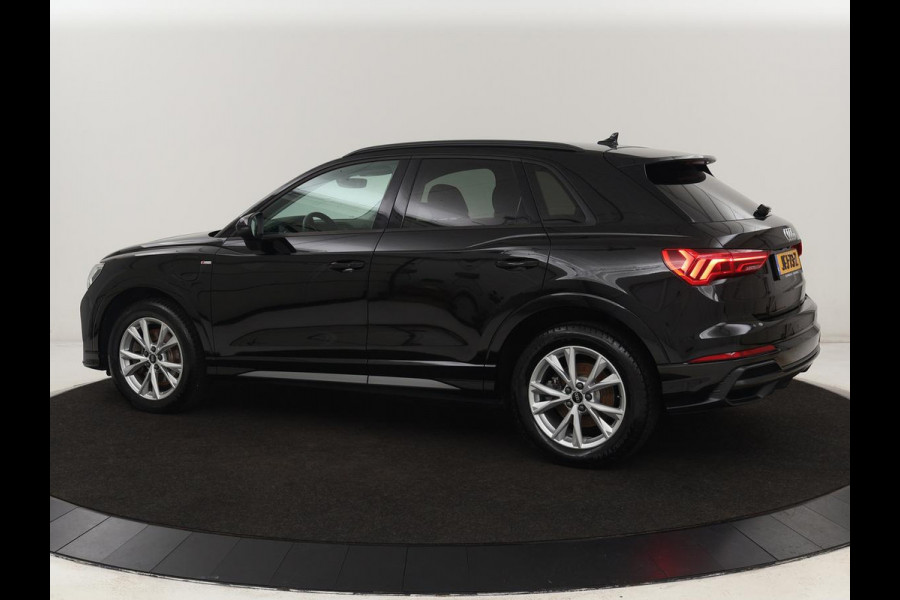 Audi Q3 45 TFSI e S edition | Stoelverwarming | Adaptive cruise | Virtual Cockpit | Half leder | Camera | Carplay | Sportstoelen | Navigatie | Full LED | PHEV | Plug In
