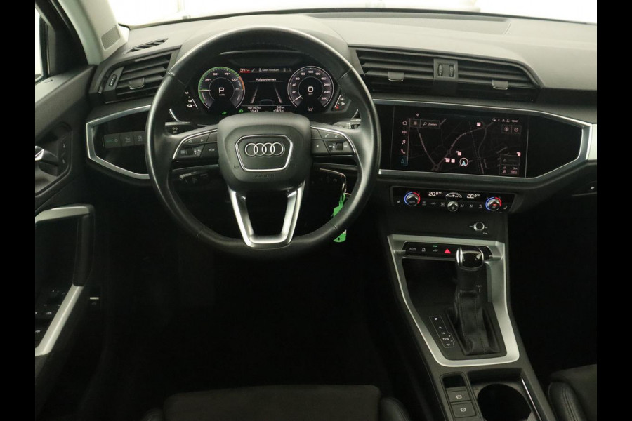 Audi Q3 45 TFSI e S edition | Stoelverwarming | Adaptive cruise | Virtual Cockpit | Half leder | Camera | Carplay | Sportstoelen | Navigatie | Full LED | PHEV | Plug In