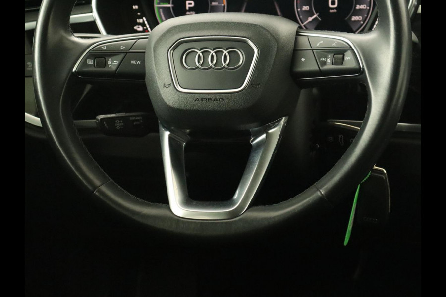 Audi Q3 45 TFSI e S edition | Stoelverwarming | Adaptive cruise | Virtual Cockpit | Half leder | Camera | Carplay | Sportstoelen | Navigatie | Full LED | PHEV | Plug In