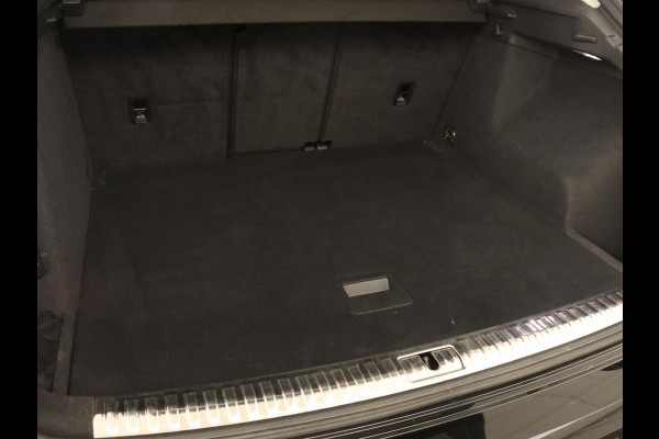 Audi Q3 45 TFSI e S edition | Stoelverwarming | Adaptive cruise | Virtual Cockpit | Half leder | Camera | Carplay | Sportstoelen | Navigatie | Full LED | PHEV | Plug In