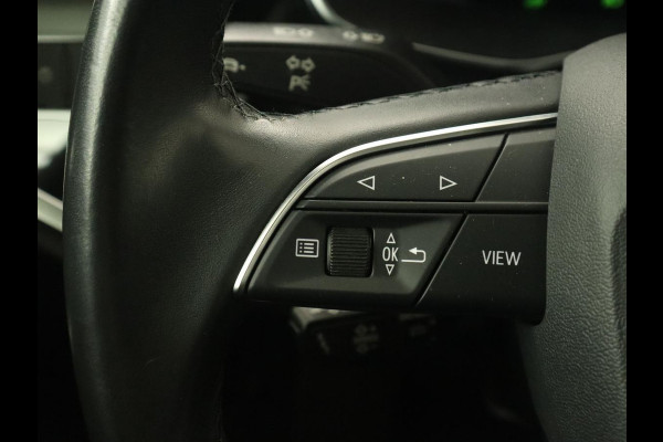 Audi Q3 45 TFSI e S edition | Stoelverwarming | Adaptive cruise | Virtual Cockpit | Half leder | Camera | Carplay | Sportstoelen | Navigatie | Full LED | PHEV | Plug In