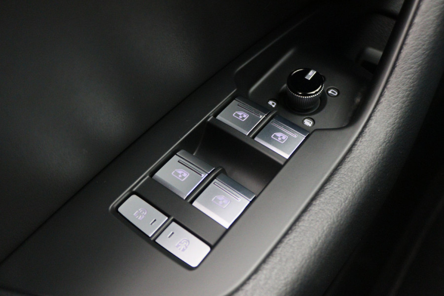 Audi A6 Avant 55 TFSI e quattro Competition Matrix-LED, Maxton, Panoramadak, ACC, Camera, Virtual Cockpit, Trekhaak, 20''
