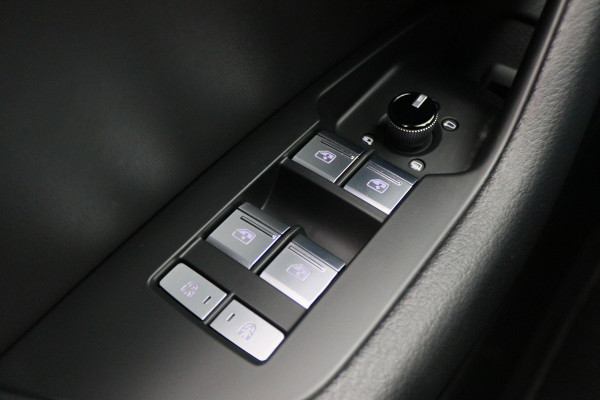 Audi A6 Avant 55 TFSI e quattro Competition Matrix-LED, Maxton, Panoramadak, ACC, Camera, Virtual Cockpit, Trekhaak, 20''
