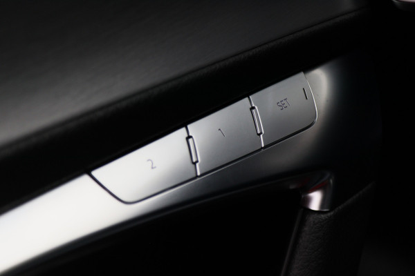 Audi A6 Avant 55 TFSI e quattro Competition Matrix-LED, Maxton, Panoramadak, ACC, Camera, Virtual Cockpit, Trekhaak, 20''