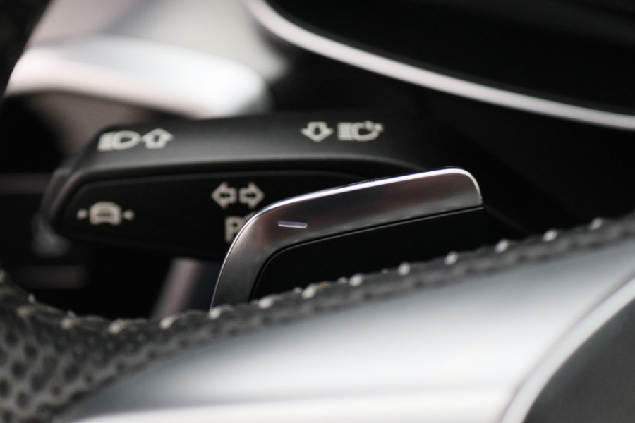 Audi A6 Avant 55 TFSI e quattro Competition Matrix-LED, Maxton, Panoramadak, ACC, Camera, Virtual Cockpit, Trekhaak, 20''