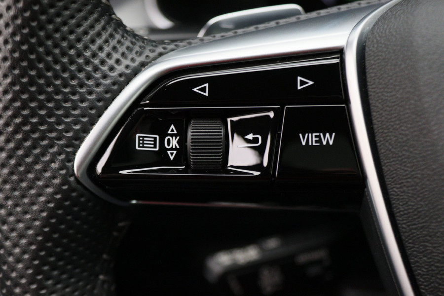Audi A6 Avant 55 TFSI e quattro Competition Matrix-LED, Maxton, Panoramadak, ACC, Camera, Virtual Cockpit, Trekhaak, 20''