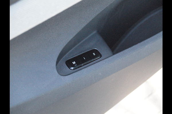 Polestar 2 Long Range Dual Motor Launch Edition 78kWh | Performance Pack | 408 PK | Panoramadak | Camera | Harman Kardon |