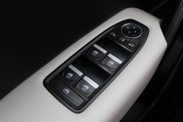 Renault Captur 1.3 TCe 130 Automaat Edition One Virtual Cockpit, ACC, 360° Camera, Panoramadak, BOSE Audio, Trekhaak