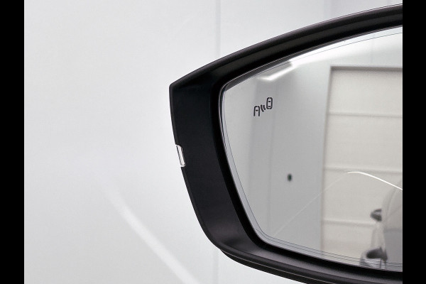 Škoda Karoq 1.5 TSI ACT Style Business (Goed OnderH, Panorama, Trekhaak, Carplay/ Android, Camera, Lane Assist, Mirror Link, Etc)