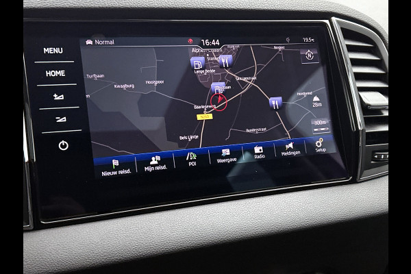 Škoda Karoq 1.5 TSI ACT Style Business (Goed OnderH, Panorama, Trekhaak, Carplay/ Android, Camera, Lane Assist, Mirror Link, Etc)