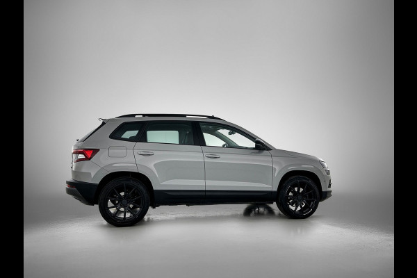 Škoda Karoq 1.5 TSI ACT Style Business (Goed OnderH, Panorama, Trekhaak, Carplay/ Android, Camera, Lane Assist, Mirror Link, Etc)