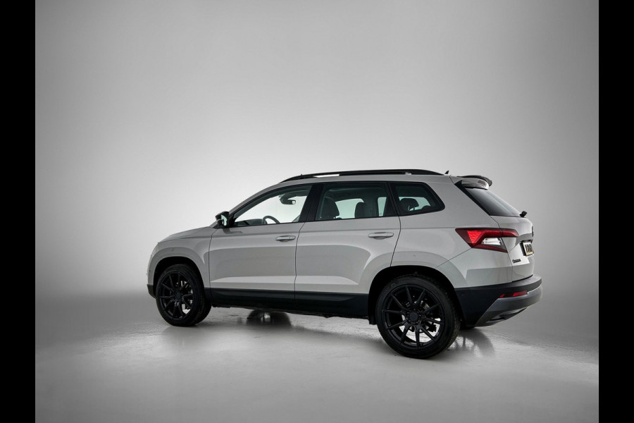 Škoda Karoq 1.5 TSI ACT Style Business (Goed OnderH, Panorama, Trekhaak, Carplay/ Android, Camera, Lane Assist, Mirror Link, Etc)