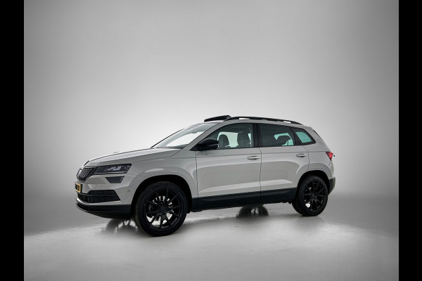 Škoda Karoq 1.5 TSI ACT Style Business (Goed OnderH, Panorama, Trekhaak, Carplay/ Android, Camera, Lane Assist, Mirror Link, Etc)